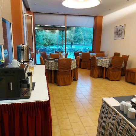 Hotel Astron à Loutra Ipatis Extérieur photo