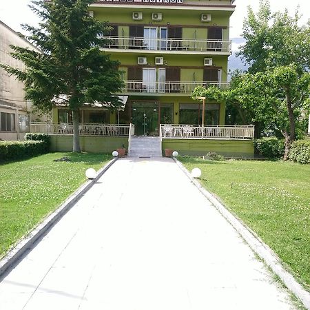 Hotel Astron à Loutra Ipatis Extérieur photo