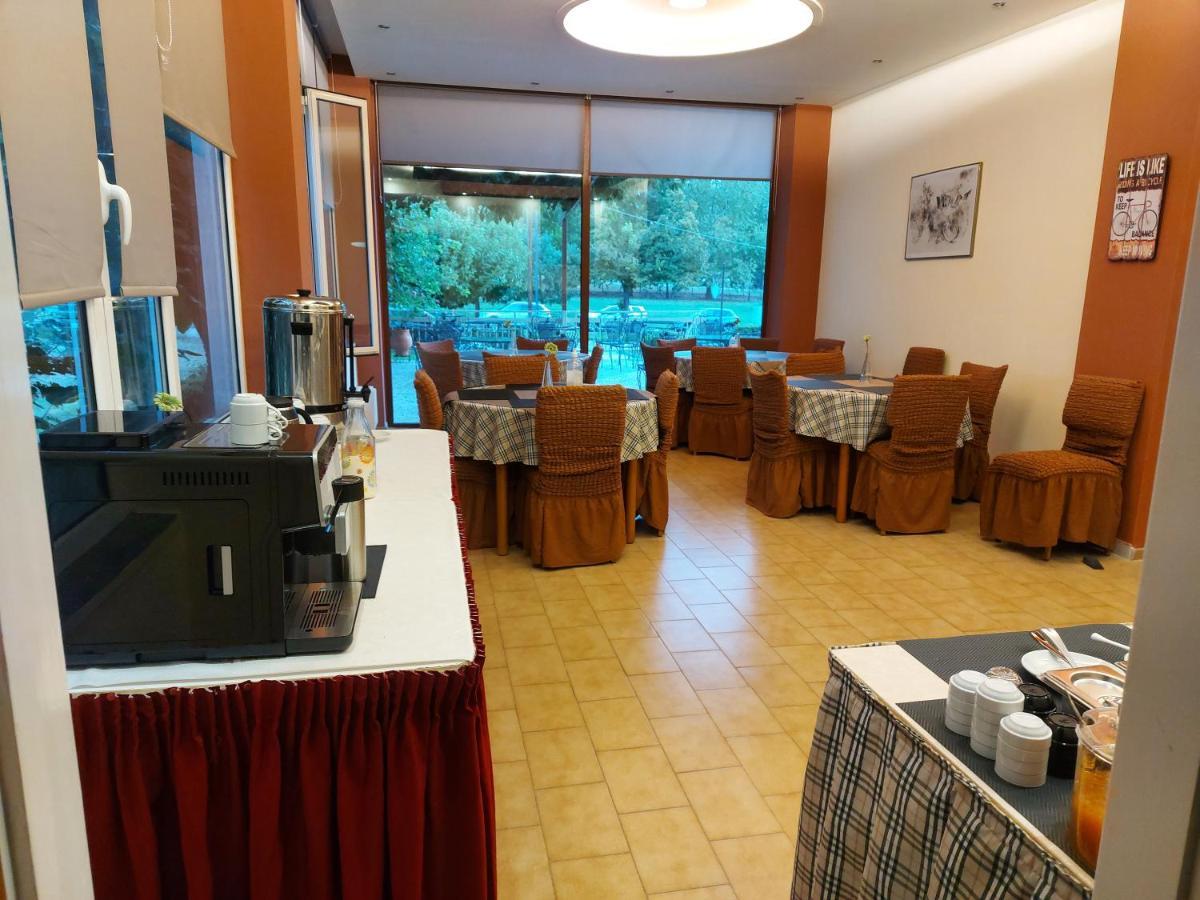 Hotel Astron à Loutra Ipatis Extérieur photo