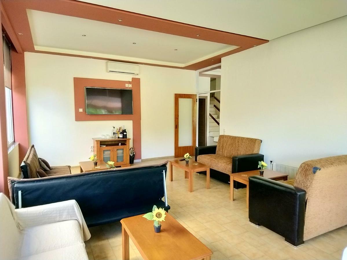Hotel Astron à Loutra Ipatis Extérieur photo