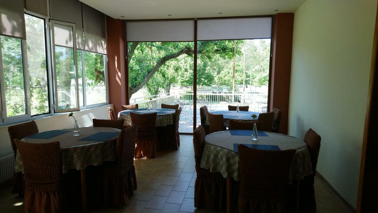 Hotel Astron à Loutra Ipatis Extérieur photo